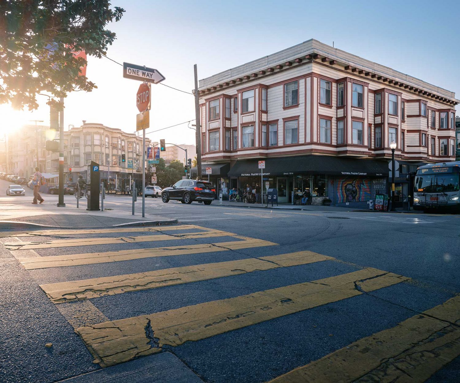 Urban Living in San Francisco car backplate
