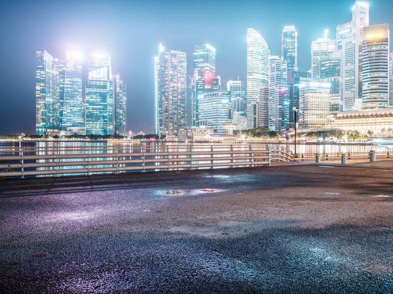 Pulsating city of Singapore 